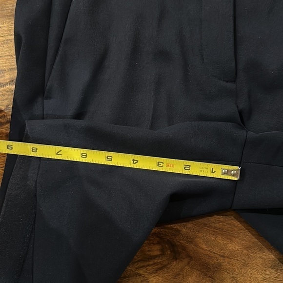 Tory Sport Tech Twill Golf Short in Navy Sz2 - Picture 12 of 14